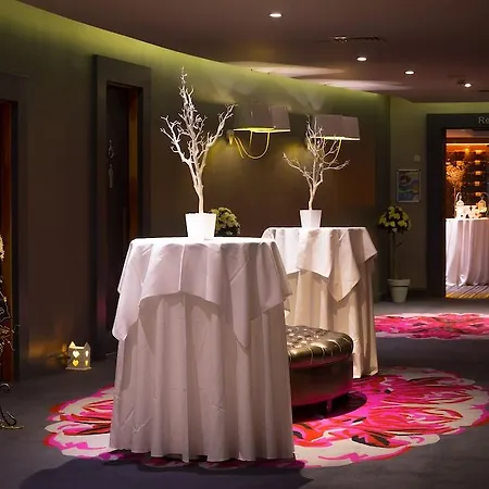 Talbot Hotel 4*