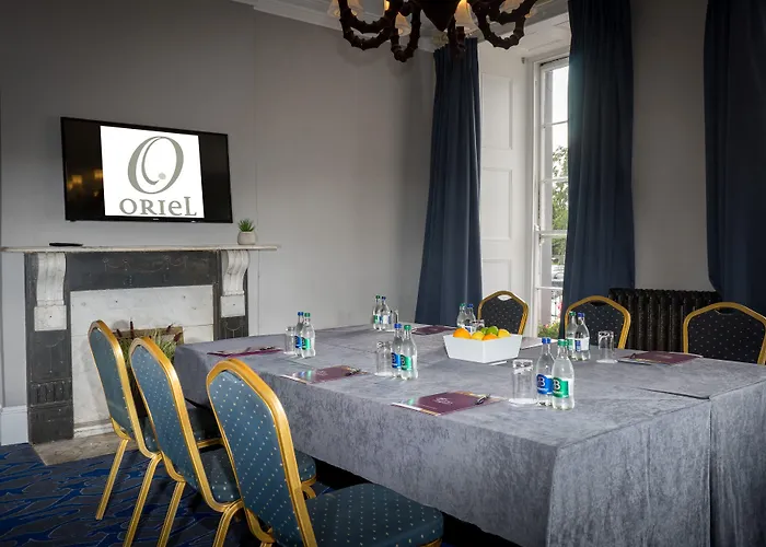 Oriel House Hotel